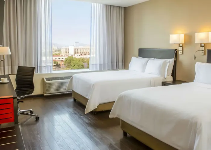 Отель Fiesta Centro Historico 4*